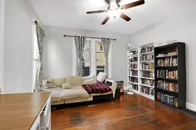 70 Buckingham St, Springfield, MA 01109 - Photo 9