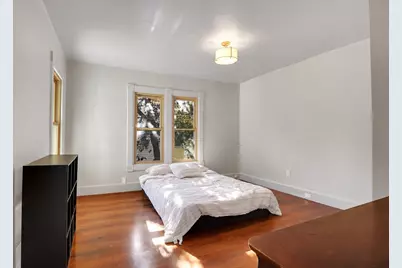 70 Buckingham St, Springfield, MA 01109 - Photo 21