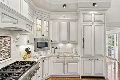 161 Green St, Shrewsbury, MA 01545 - Photo 9