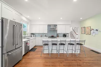 47-49 Blake St #47, Newton, MA 02460 - Photo 5