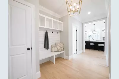 2 Westlake Rd, Natick, MA 01760 - Photo 5