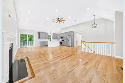6 McHugh Ave #6, Billerica, MA 01821 - Photo 3