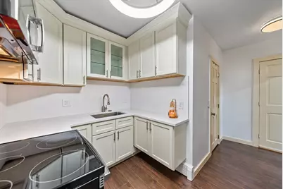 121 Sylvan St #B, Danvers, MA 01923 - Photo 9