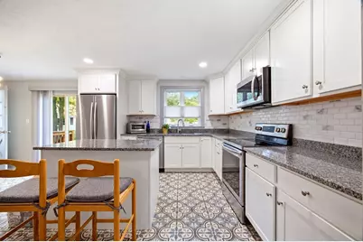 771 East St, Ludlow, MA 01056 - Photo 11