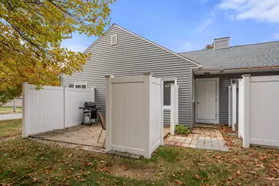 211 Horseshoe Dr #211, Chicopee, MA 01022 - Photo 19