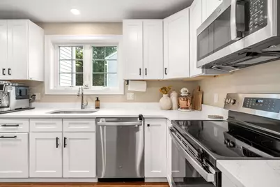 65 Castine St., Worcester, MA 01606 - Photo 9
