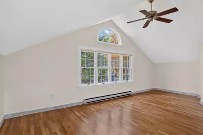 75 Lexington St, Burlington, MA 01803 - Photo 23