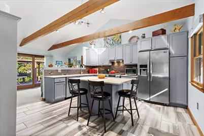 74 Country Way, Whitman, MA 02382 - Photo 3