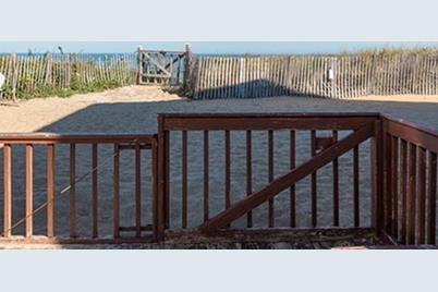 264 North End Boulevard #1, Salisbury, MA 01952 - Photo 1