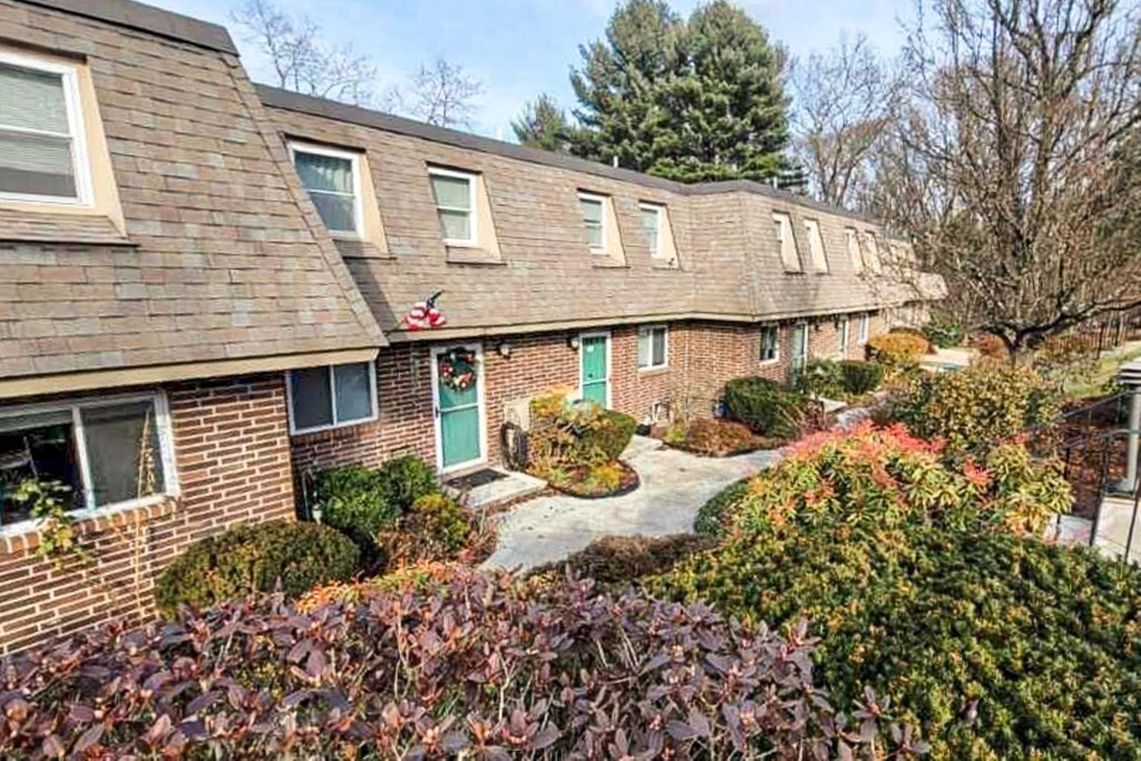 36 Walcott Valley Dr 36, Hopkinton, MA 01748 MLS 72933628 Coldwell