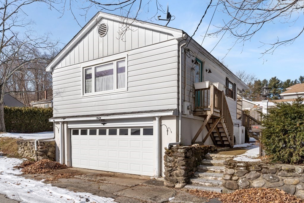 11 Boie Ave, Amesbury, MA 01913 MLS 72937368 Coldwell Banker