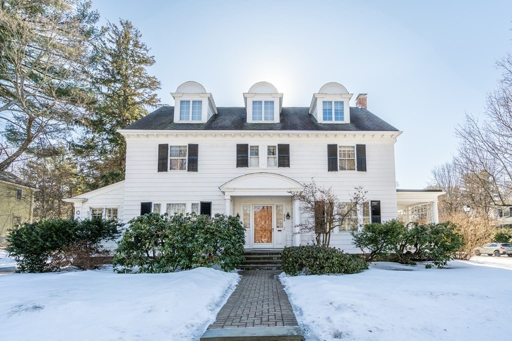 295 Salisbury St, Worcester, MA 01609 MLS 72941580 Coldwell Banker