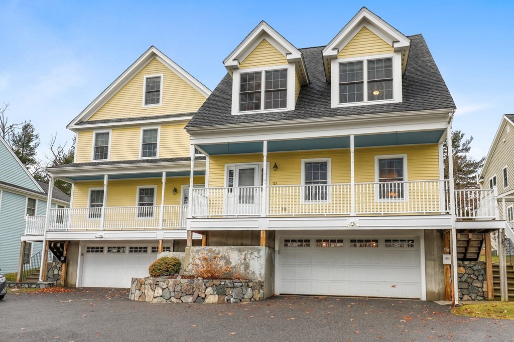 12 Gates Lane B, Wakefield, MA 01880 MLS 72945099 Coldwell Banker