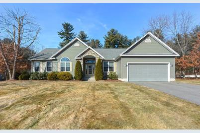 8 Brittney Ln, Southampton, MA 01073 - Photo 1