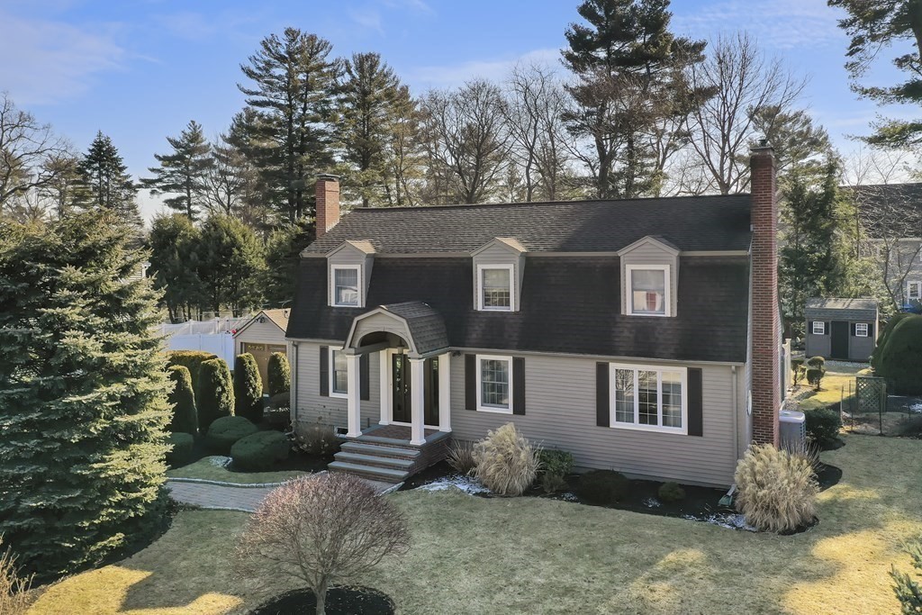 35 Crest Rd, Lynnfield, MA 01940 MLS 72947503 Coldwell Banker