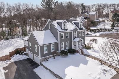 4 Cyrus Way, Peabody, MA 01960 - Photo 1