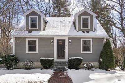 23 Leigh St, Framingham, MA 01701 - Photo 1