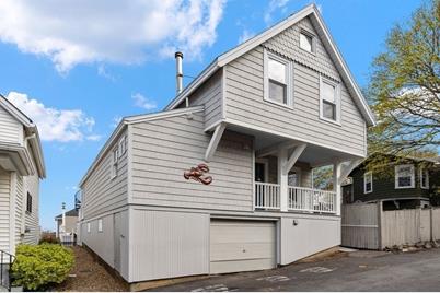 35 Maple Ave, Nahant, MA 01908 - Photo 1