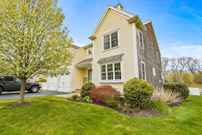 10 Weathervane Ct, Hingham, MA 02043 - Photo 1