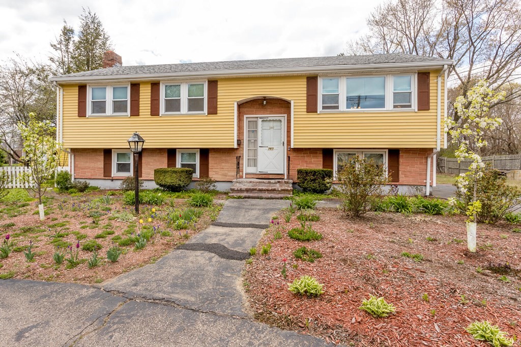 360 Pearl St Stoughton Ma 02072 Mls 72975172 Coldwell Banker