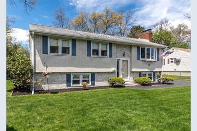 41 Cheryl Lane, Waltham, MA 02451 - Photo 1