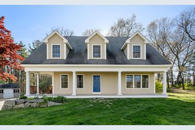 33 Forest St, Dunstable, MA 01827 - Photo 1