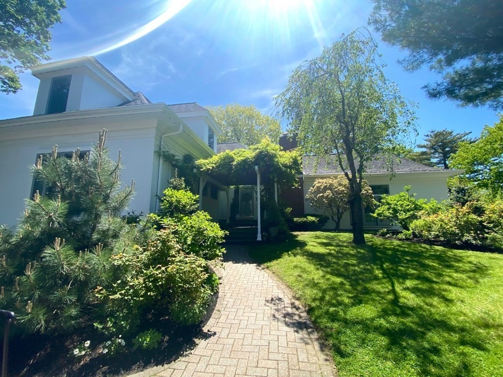 4 Wallingford Rd, Marblehead, MA 01945 MLS 72987022 Coldwell Banker