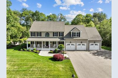 20 Walden Dr, Walpole, MA 02081 - Photo 1