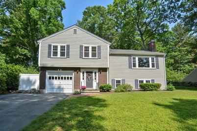 32 Woodbury Rd, Southborough, MA 01772 - MLS 72990536 - Coldwell