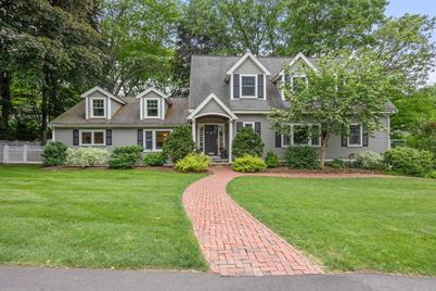 15 Linwood Road, Wellesley, MA 02481 - Photo 1