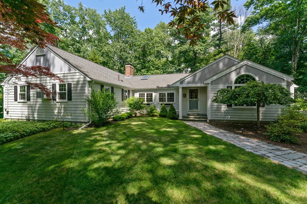 60 Orchard St, Medfield, MA 02052 MLS 73002086 Coldwell Banker