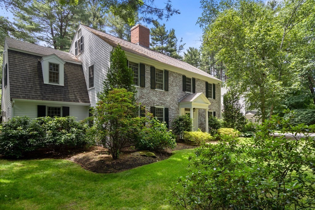 54 Greylock Rd, Wellesley, MA 02481 MLS 73003247 Coldwell Banker