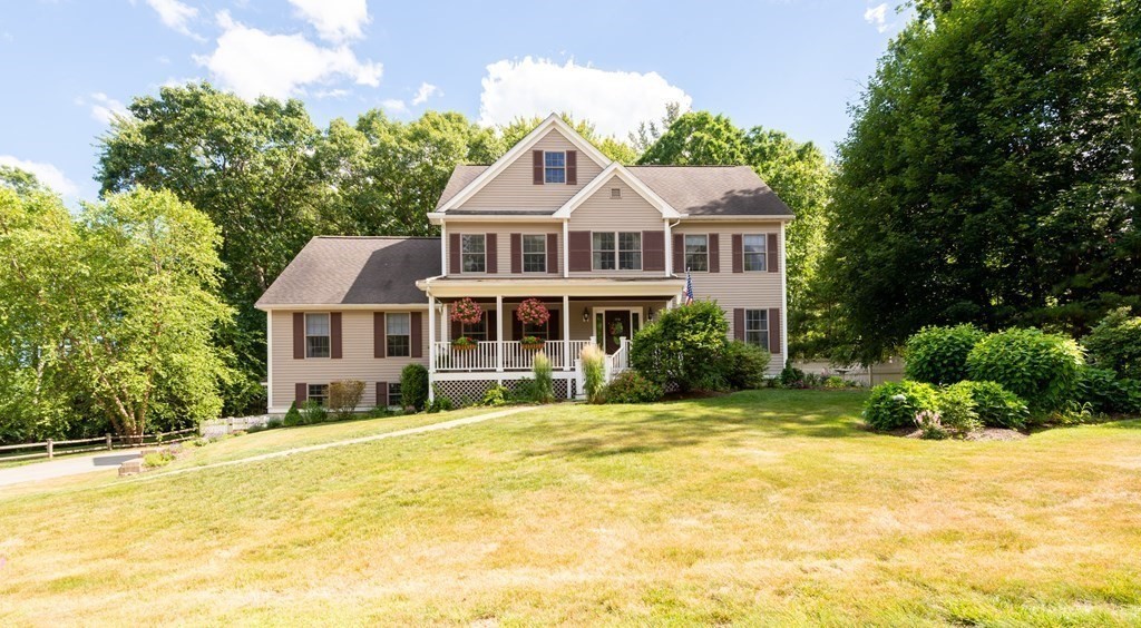 13 Hillside Dr, Georgetown, MA 01833 - MLS 73005326 - Coldwell Banker