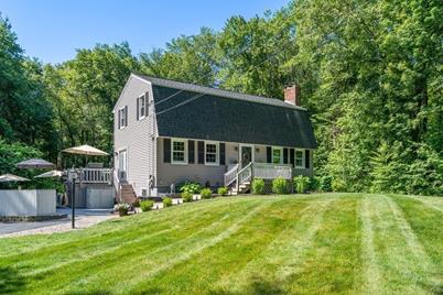 209 Yew St, Douglas, MA 01516 - Photo 1