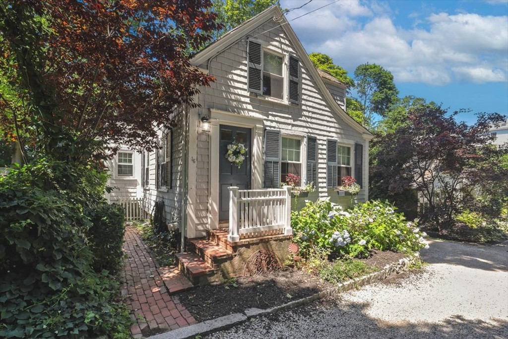 16 Bank Ave, Hingham, MA 02043 MLS 73012574 Coldwell Banker