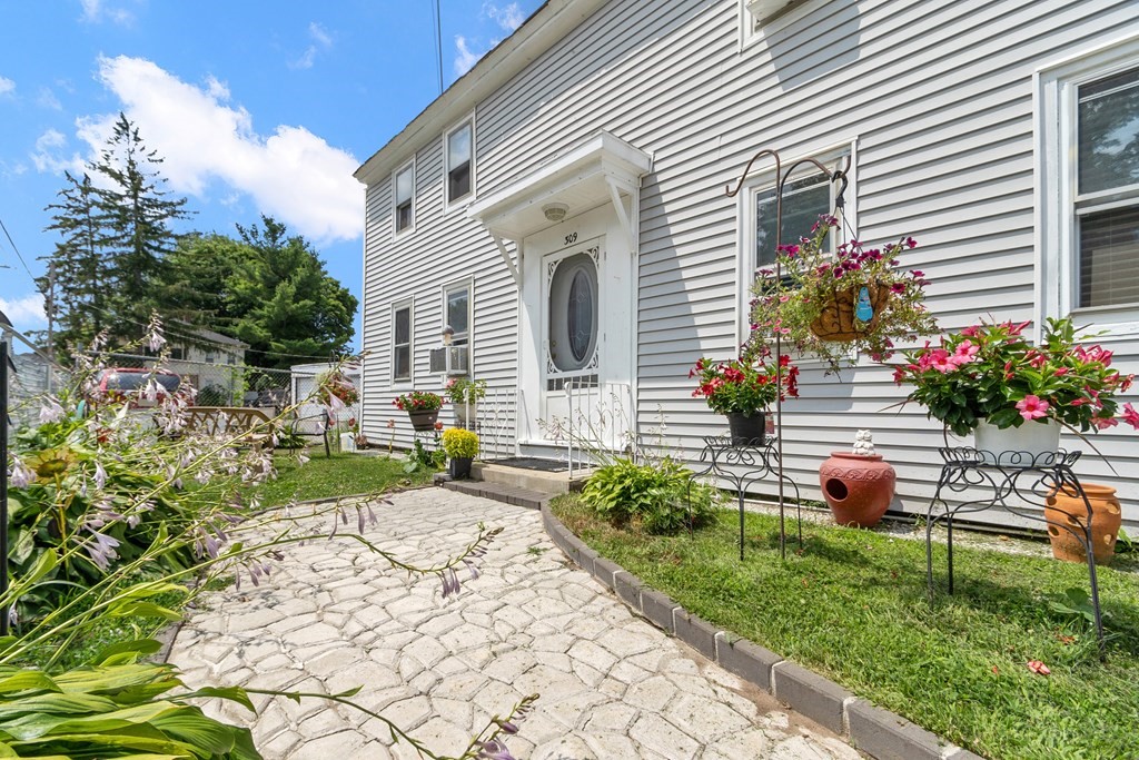 309 Beech St, Fitchburg, MA 01420 MLS 73016319 Coldwell Banker