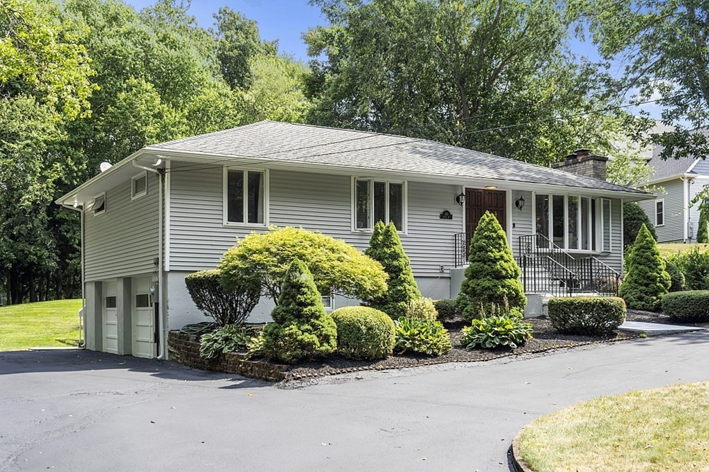 561 South St, Shrewsbury, MA 01545 MLS 73030558 Coldwell Banker