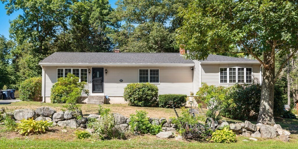 207 New Boston Rd, Sturbridge, MA 01566 MLS 73032284 Coldwell Banker