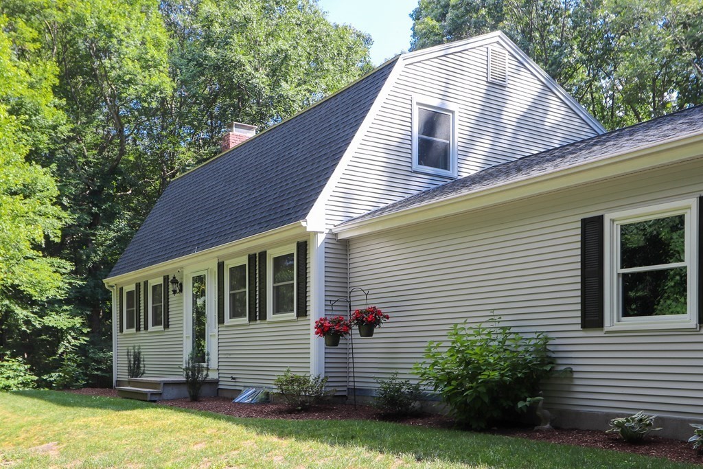 158 Ash St, Hopkinton, MA 01748 - MLS 73034096 - Coldwell Banker