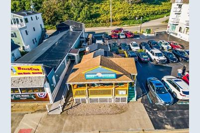 19 Hull Shore Dr, Hull, MA 02045 - Photo 1