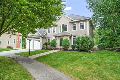 11 Pondview Lane, Reading, MA 01867 - Photo 1