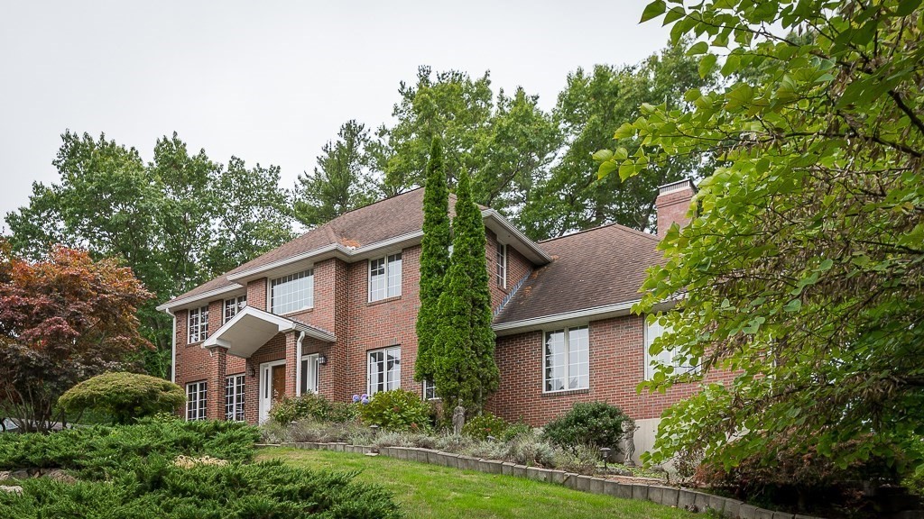 6 Thornton Cir, Middleton, MA 01949 MLS 73039005 Coldwell Banker