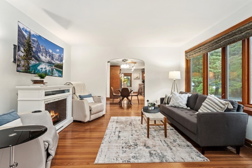 120 Oak St, Wakefield, MA 01880 MLS 73040337 Coldwell Banker