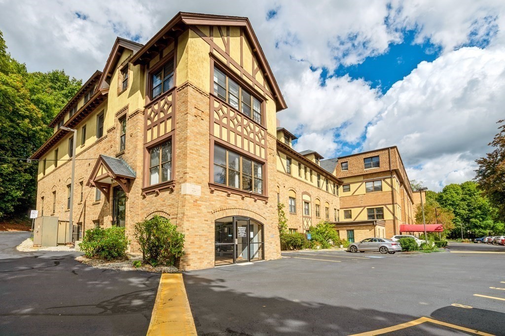 1029 Pleasant St 6, Worcester, MA 01602 MLS 73041540 Coldwell Banker