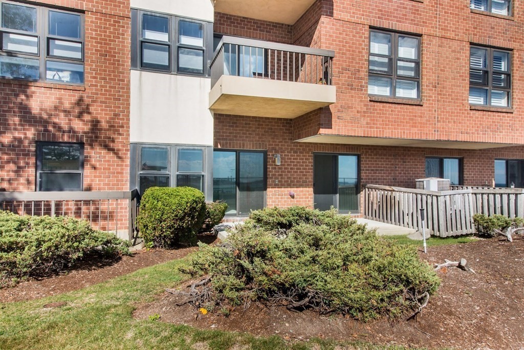 1 Seal Harbor Rd 101, Winthrop, MA 02152 MLS 73042406 Coldwell Banker