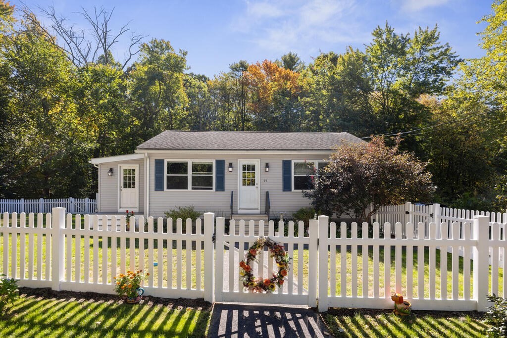 25 Worcester Dr, Littleton, MA 01460 MLS 73044697 Coldwell Banker