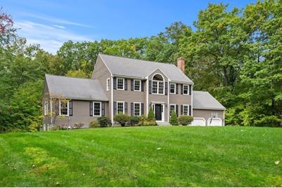 3 Brattle Dr, Shirley, MA 01464 - Photo 1