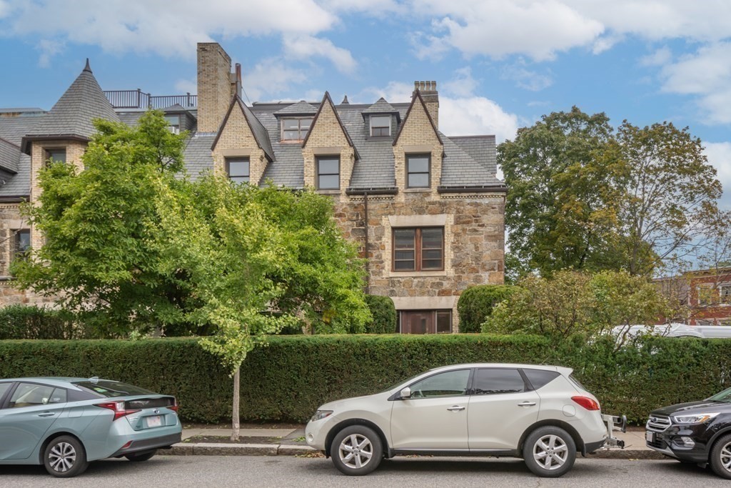 11 Garrison Rd 4, Brookline, MA 02445 MLS 73044996 Coldwell Banker