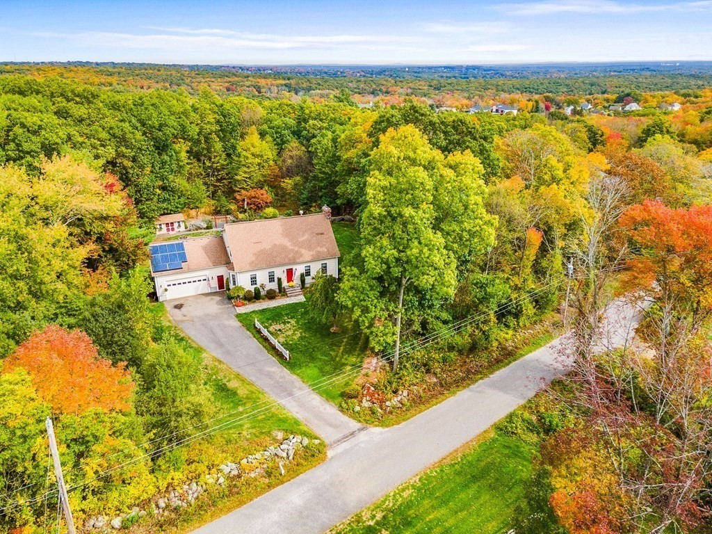 29 Miscoe Rd, Mendon, MA 01756 MLS 73047319 Coldwell Banker