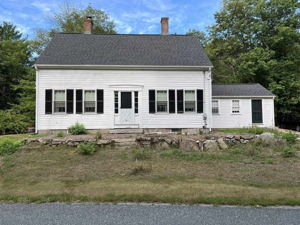 39 Plain St, Medfield, MA 02052 MLS 73050936 Coldwell Banker